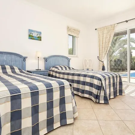 Sleeps 8 Pool Air Con T480276 Vale do Lobo