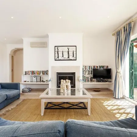 Villa Sleeps 8 Pool Air Con T480276 Vale do Lobo